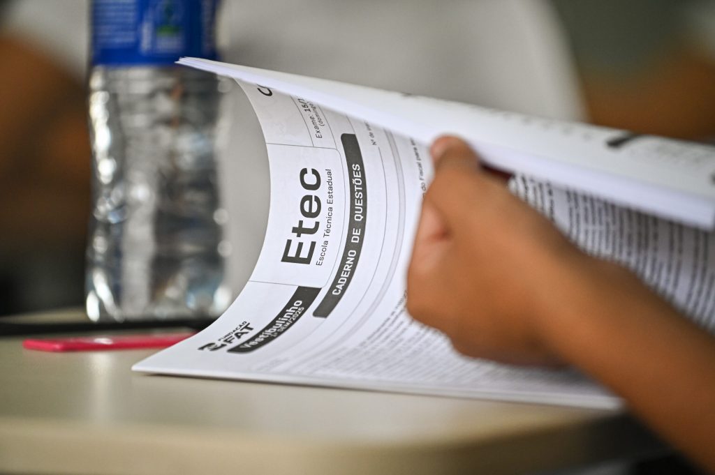 Etecs de SP convocam classificados do Vestibulinho para matrículas nesta terça-feira (15)