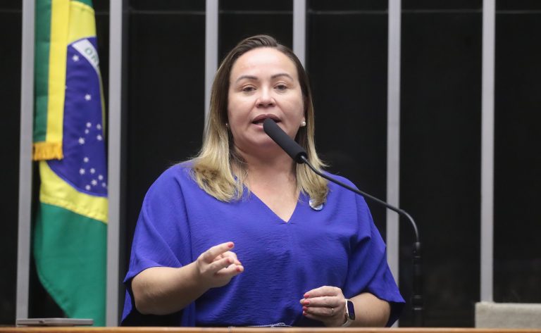 Comissão aprova identificação de quem tem doença renal crônica como pessoa com deficiência