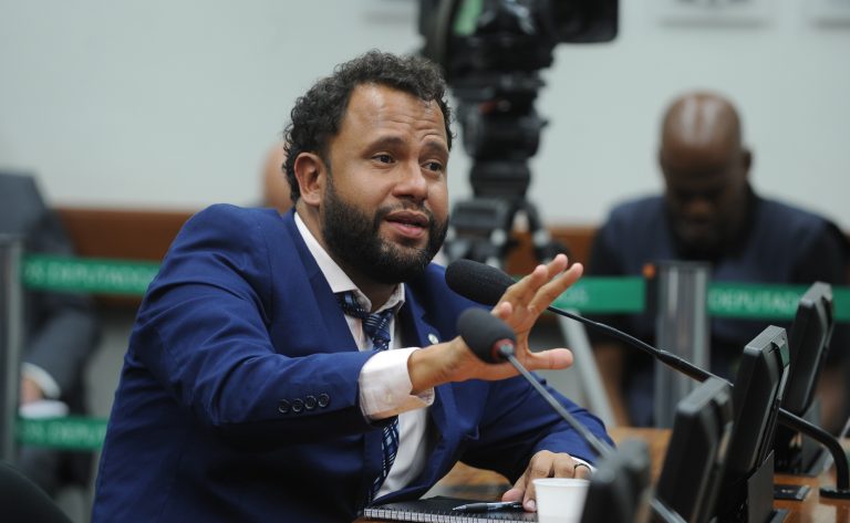 Comissão aprova financiamento integral de projetos culturais pelo Fundo Nacional da Cultura