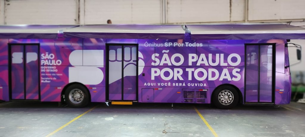 Ônibus SP Por Todas leva a Holambra serviços itinerantes de acolhimento e proteção às mulheres