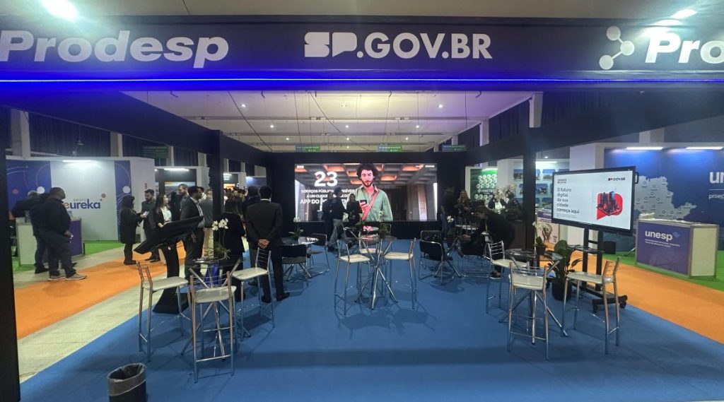 Poupatempo leva atendimento digital e serviços urbanos ao 8º Conexidades, em Holambra