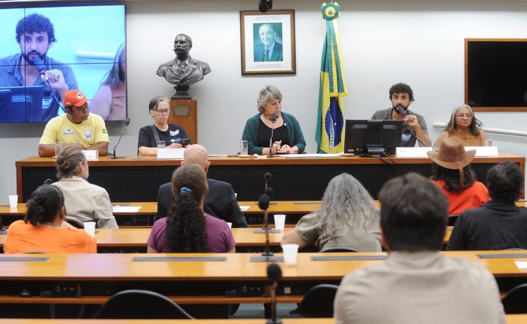 Comissão vai pedir investigação sobre causas do desabamento de aterro sanitário no entorno do DF