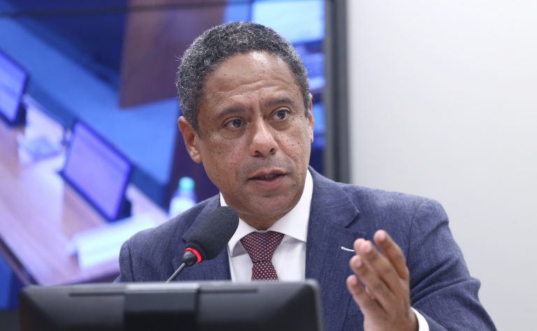 Relator detalha mudanças em proposta de Fundo Nacional da Igualdade Racial