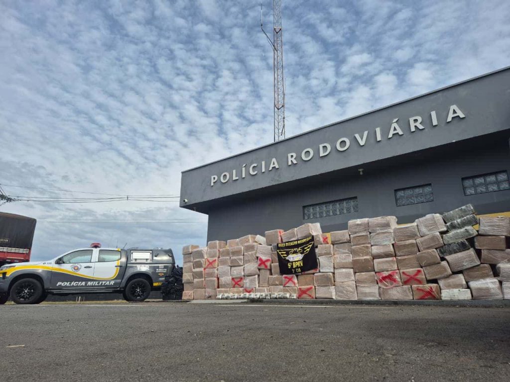 Fiscalização da PM Rodoviária resulta na apreensão de 3,3 toneladas de maconha no interior de SP