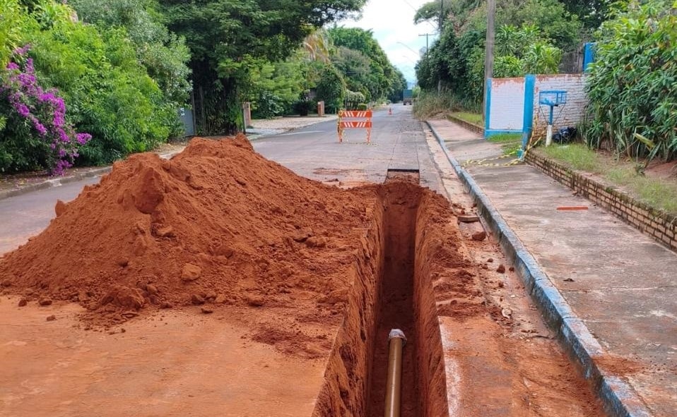 Investimento de R$ 1,9 milhão leva mais água e esgoto para 300 moradores do bairro Chácara Flora, em Lins