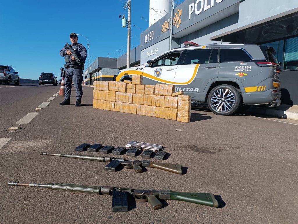PM Rodoviária apreende 158 kg de pasta base de cocaína e dois fuzis em rodovia de São Paulo