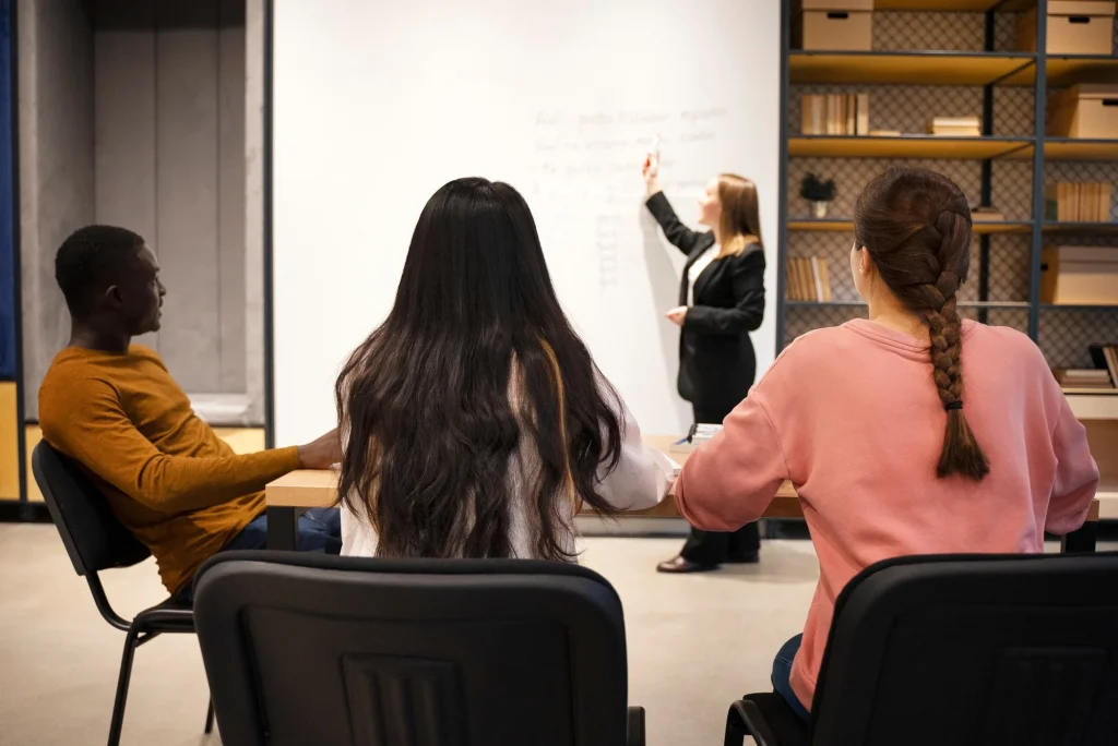 Veja como se inscrever para 45 vagas em cursos profissionalizantes gratuitos na região de Presidente Prudente