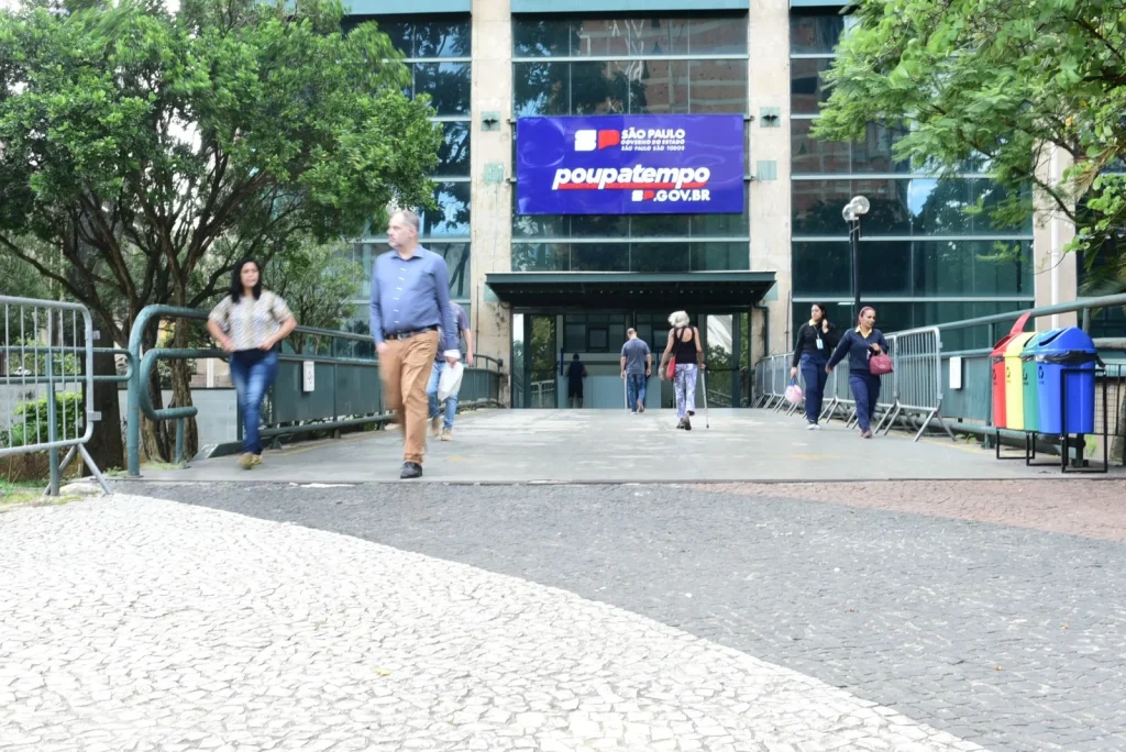 Poupatempo celebra 29 anos com mais de 630 milhões de atendimentos em São Paulo